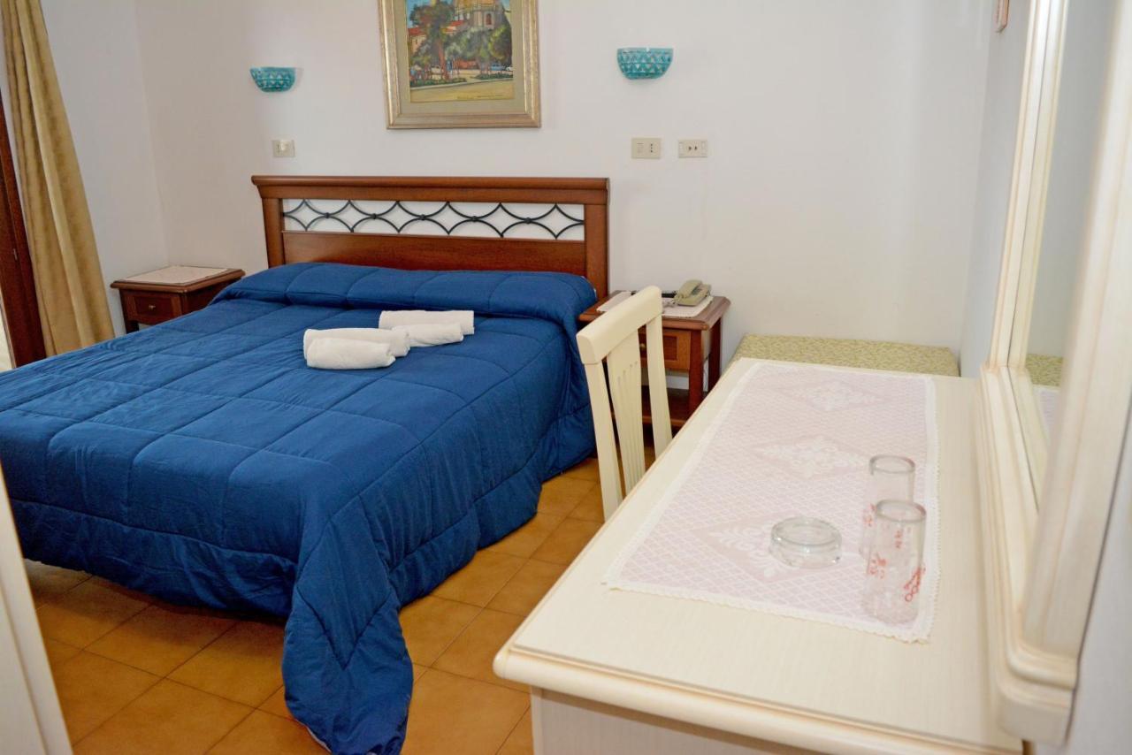 Scano Comfort Inn Santa Teresa Gallura Exterior foto